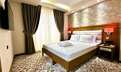 Deluxe Connection Room